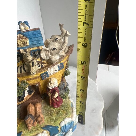 Vtg Noahs Ark Musical Figurine Animals & Waves Plays "Raindrops" figures twirl. - Picture 4 of 6